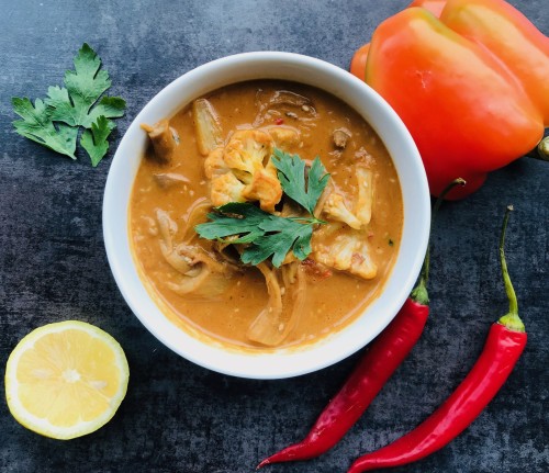 Boczniaki z warzywami w sosie orzechowym (słoik).jpg